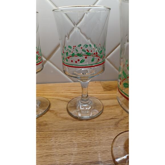 Vintage Arby's Water Stemmed Goblets Set of 4 Holly Berries‎ Ivy Trim - Picture 9 of 10